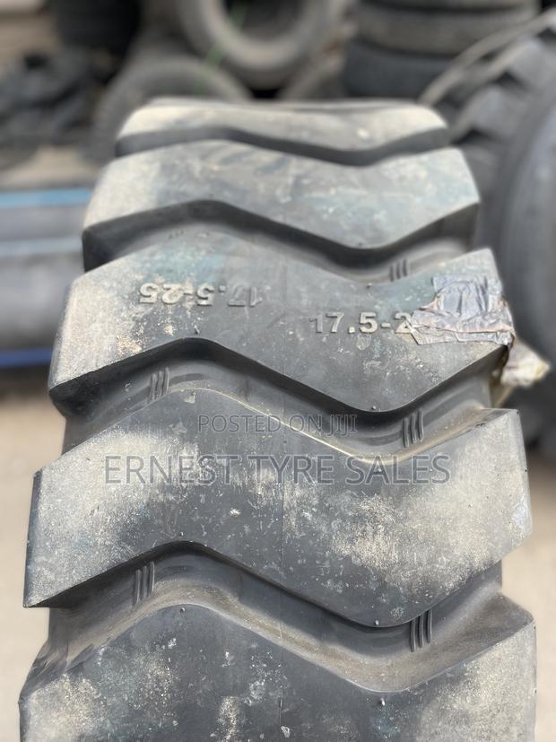 17.5-25 Tires