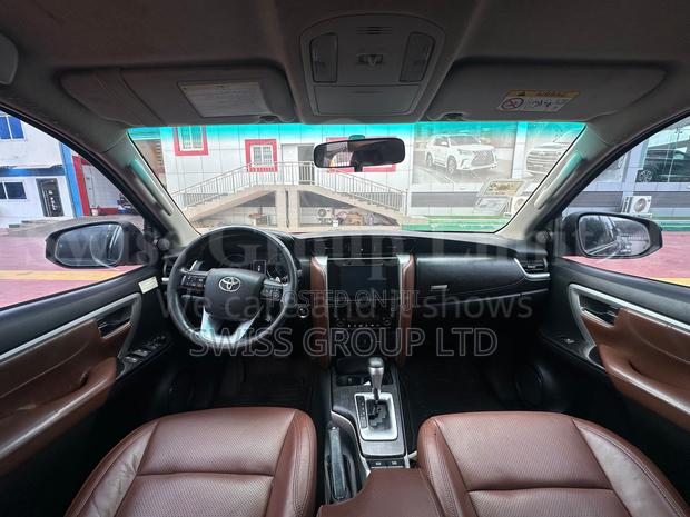 Toyota Fortuner 2017 Black