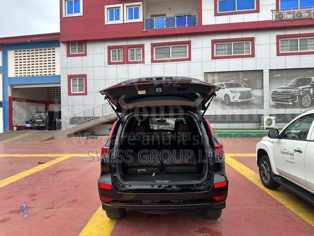 Toyota Fortuner 2017 Black