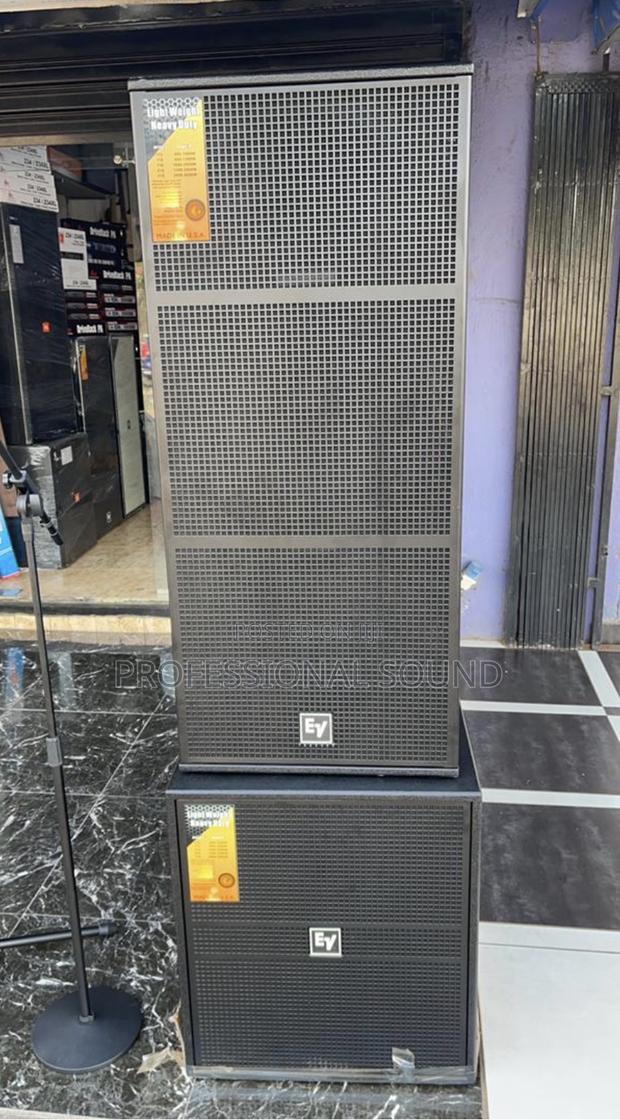 Electro-Voice (Ev) Full-Range and Single Bass Speaker (Subwoofer). · Photo 2