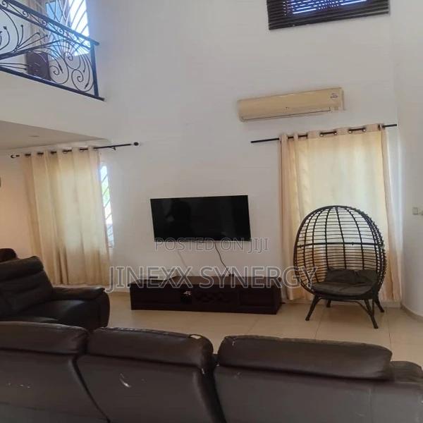 Furnished 4bdrm House in Baatsona Total for rent