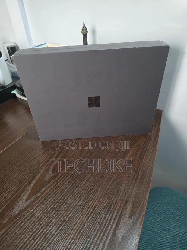 New Microsoft Surface Pro 11th Edition, a Copilot+ PC 64GB SSD 1T