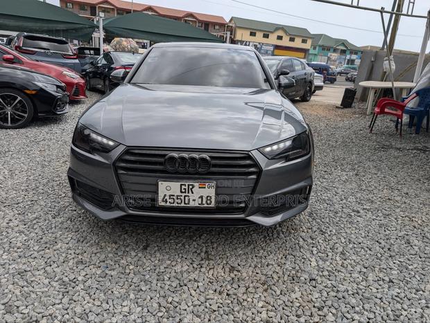 Audi A4 2.0T Premium AWD quattro 2018 Gray photo 2