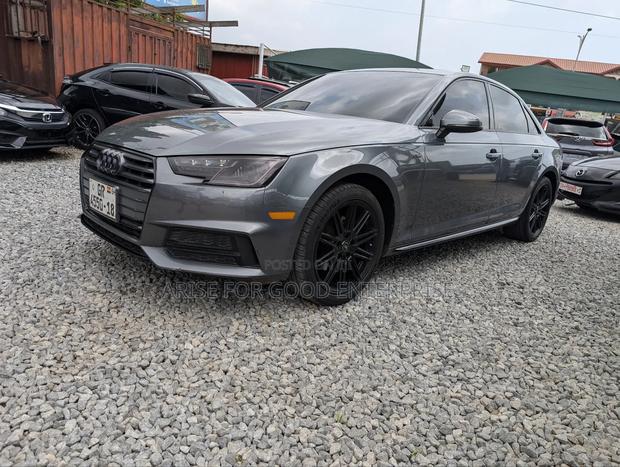 Audi A4 2.0T Premium AWD quattro 2018 Gray photo 3