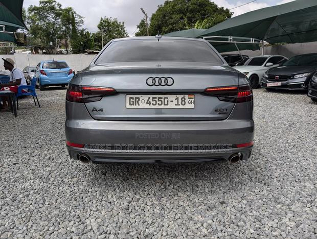 Audi A4 2.0T Premium AWD quattro 2018 Gray photo 5