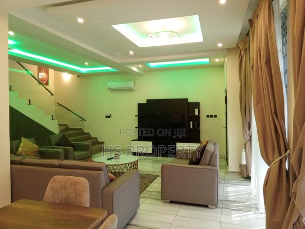 Furnished 4bdrm House in Cantonments for rent photo 4