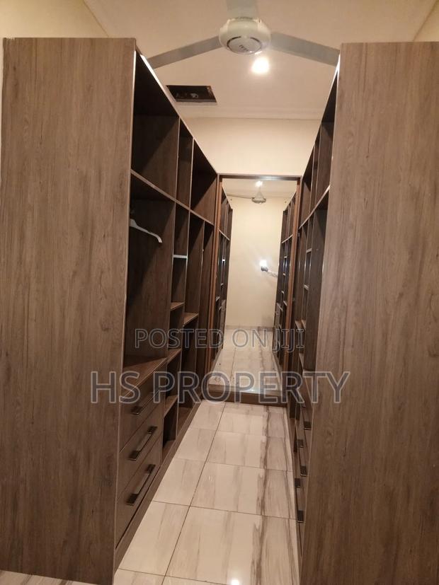 Furnished 4bdrm House in Cantonments for rent photo 7