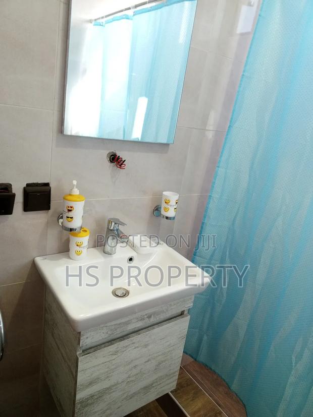 Furnished 4bdrm House in Cantonments for rent photo 19