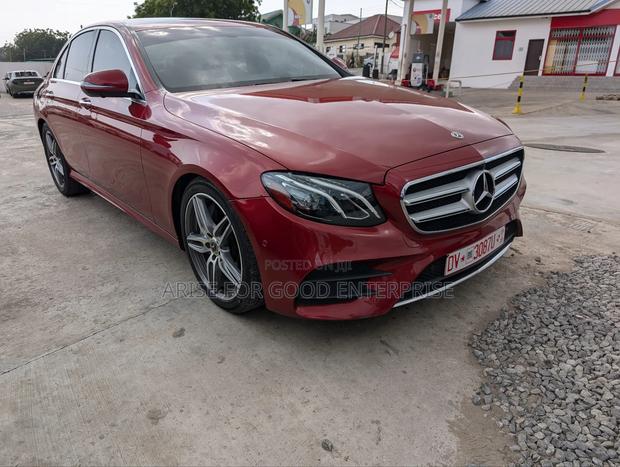 Mercedes-Benz E350 2020 Red photo 2
