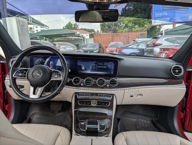 Mercedes-Benz E350 2020 Red photo 12