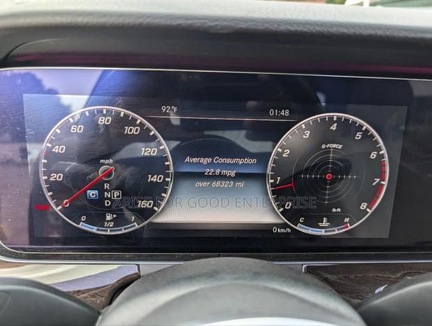 Mercedes-Benz E350 2020 Red photo 15