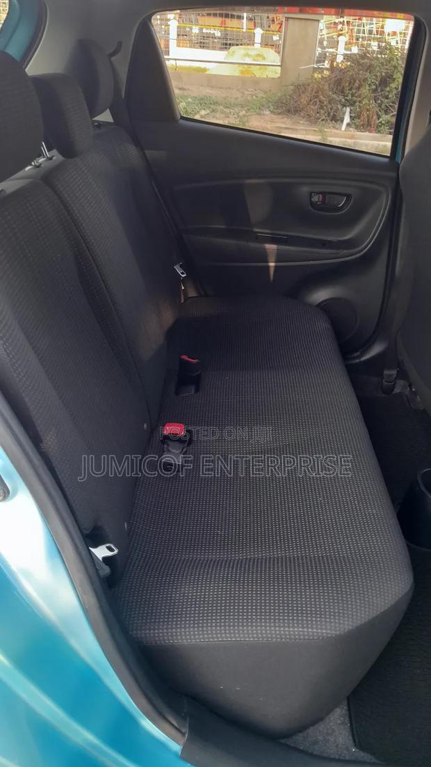 Toyota Vitz 1.3 FWD 5dr 2014 Blue