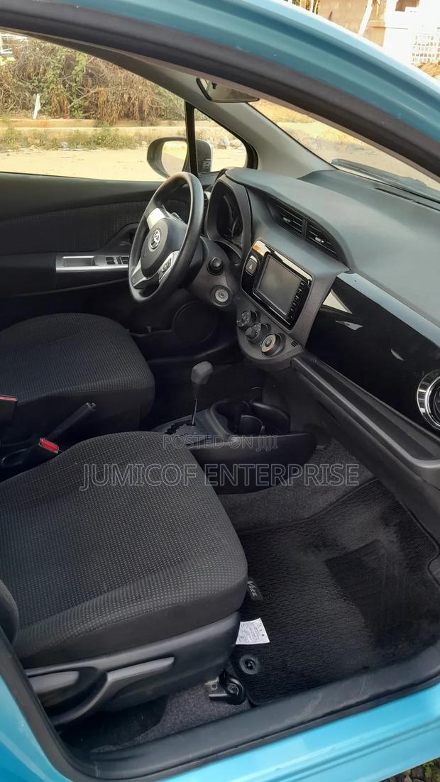 Toyota Vitz 1.3 FWD 5dr 2014 Blue