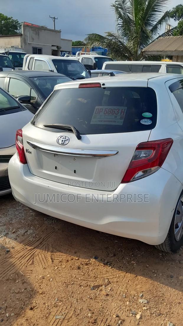 Toyota Vitz 2016 White
