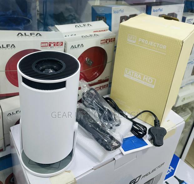 Ultra Hd Smart Projector photo 2
