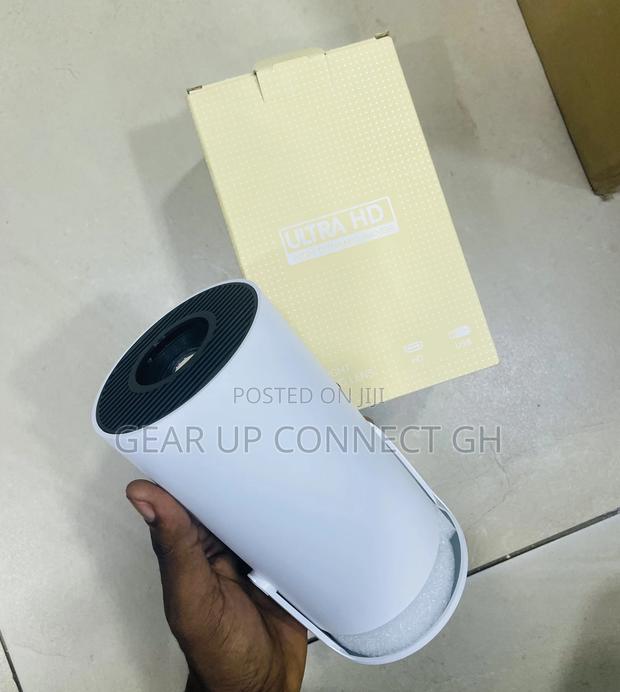 Ultra Hd Smart Projector photo 3
