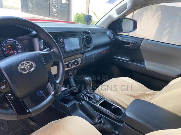 Toyota Tacoma 2017 Red photo 3