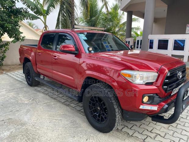Toyota Tacoma 2017 Red photo 2