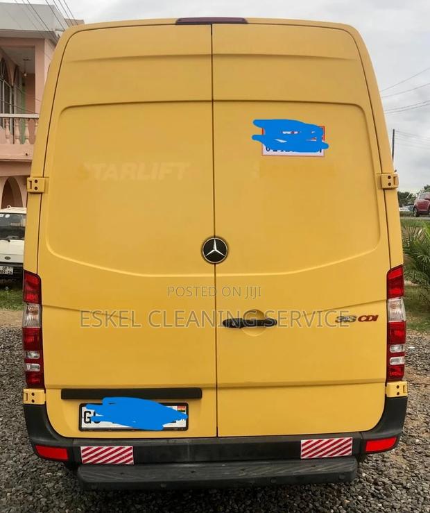 Van for Rent photo 2