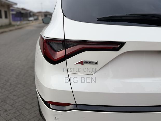 Acura MDX w/Technology Package 2023 White