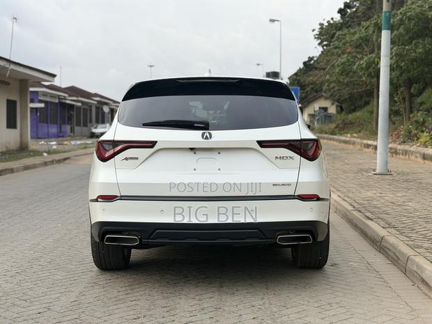 Acura MDX w/Technology Package 2023 White
