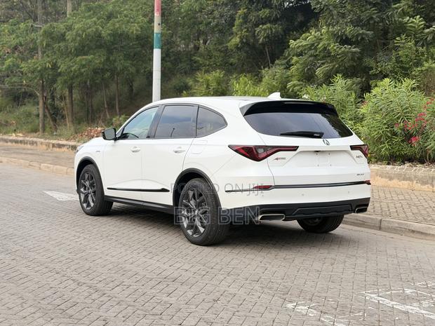 Acura MDX w/Technology Package 2023 White