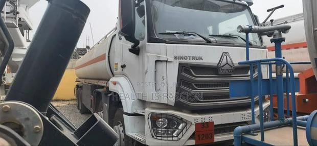 54,000liters, Bulk Tanker and 20,000l Fuel Truck Each for Sale photo 4