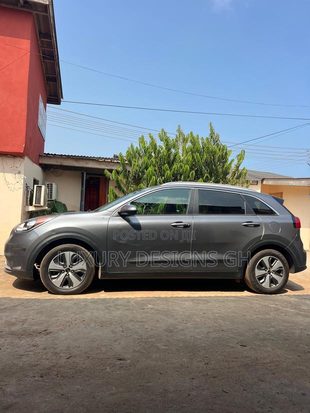 Kia Niro 2019 Gray photo 3