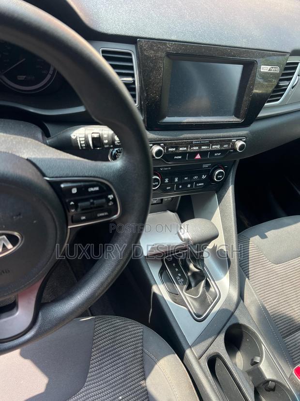 Kia Niro 2019 Gray photo 7