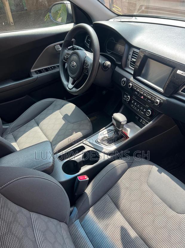 Kia Niro 2019 Gray photo 4