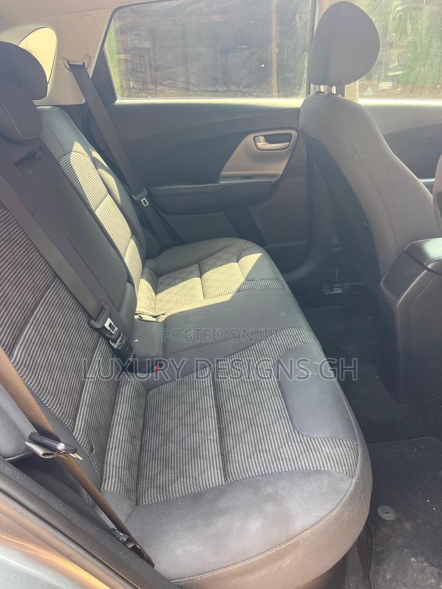 Kia Niro 2019 Gray photo 11