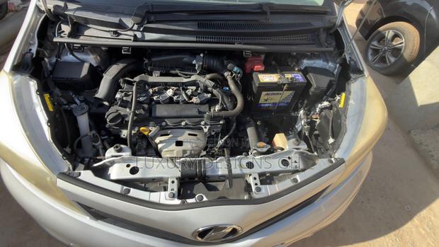 Toyota Vitz 2013 Gray photo 3