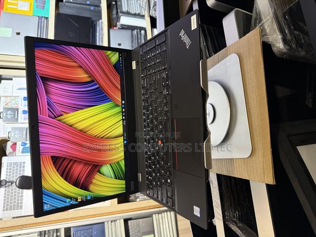 Laptop Lenovo ThinkPad P53 32GB Intel Core I7 SSD 512GB photo 7