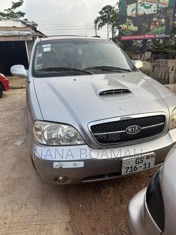 Kia Carnival 2007 Silver