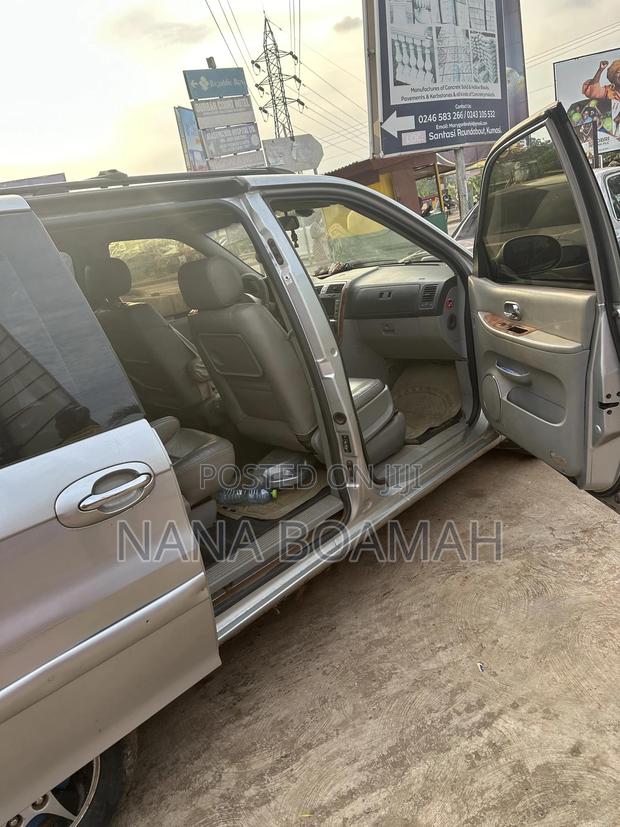 Kia Carnival 2007 Silver