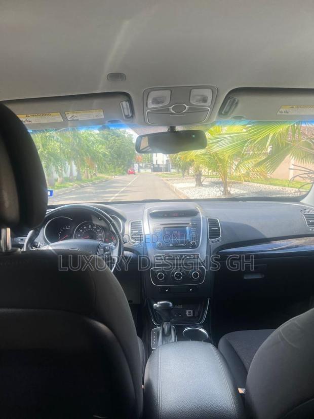 Kia Sorento 2014 Black photo 2