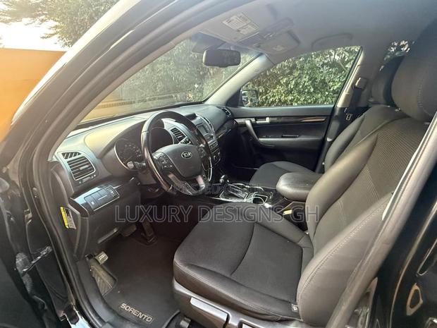 Kia Sorento 2014 Black photo 4