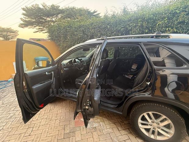 Kia Sorento 2014 Black photo 6