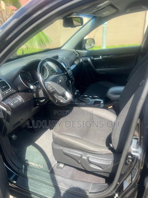 Kia Sorento 2014 Black photo 3