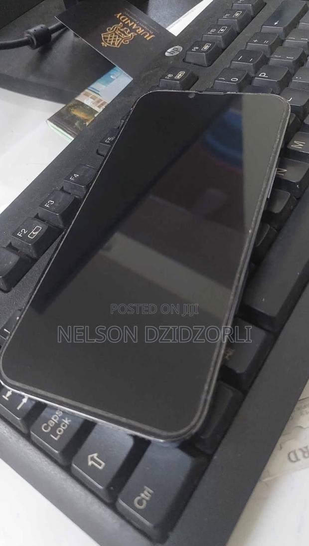 Apple iPhone 13 Pro Max 1 TB Blue · Photo 4