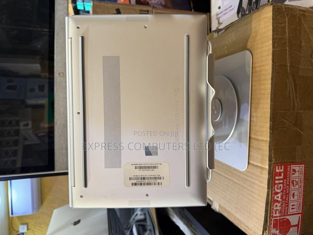 Laptop HP EliteBook 840 G10 16GB Intel Core I5 SSHD (Hybrid) 512GB photo 5