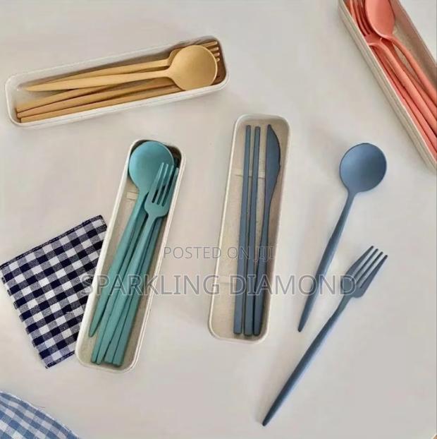 Eco-Friendly Travel Cutlery Set in Gift Box – Reusable Minimalist