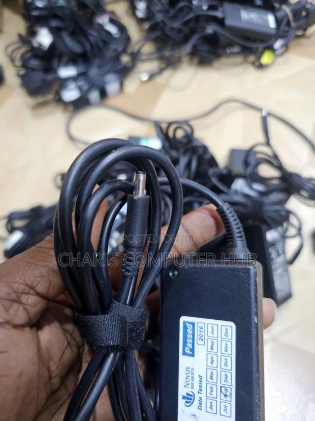 Home Used Dell 65 Watts Small Pin Charger photo 3