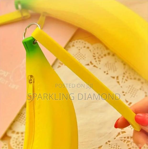 Creative Banana Case – Silicone Mini Wallet / Pencil Holder photo 3