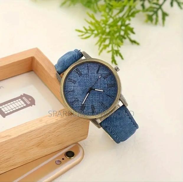 Stylish Unisex Denim Wristwatch – Perfect Christmas Gift