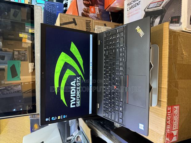 Laptop Lenovo ThinkPad P52s 32GB Intel Core I7 SSD 512GB photo 4