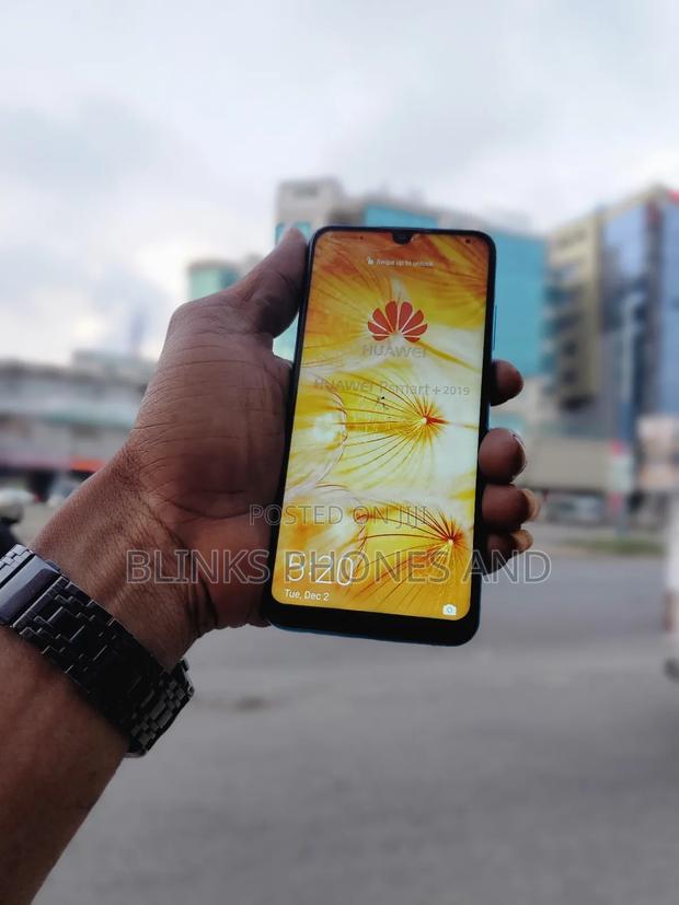 Huawei P Smart+ 2019 64 GB Blue · Photo 4
