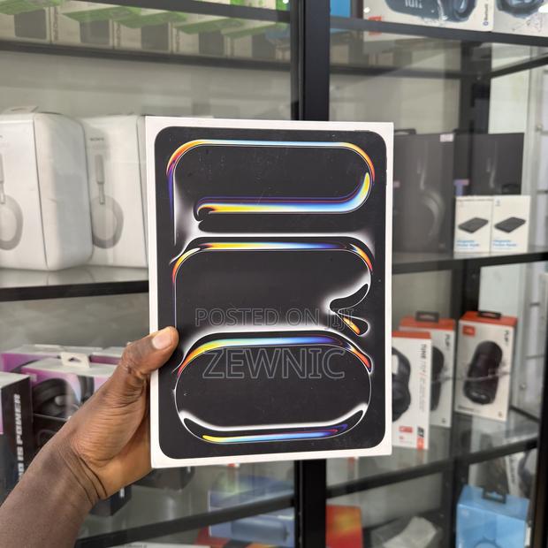 New Apple iPad Pro 11 (2025) 256 GB Black · Photo 4