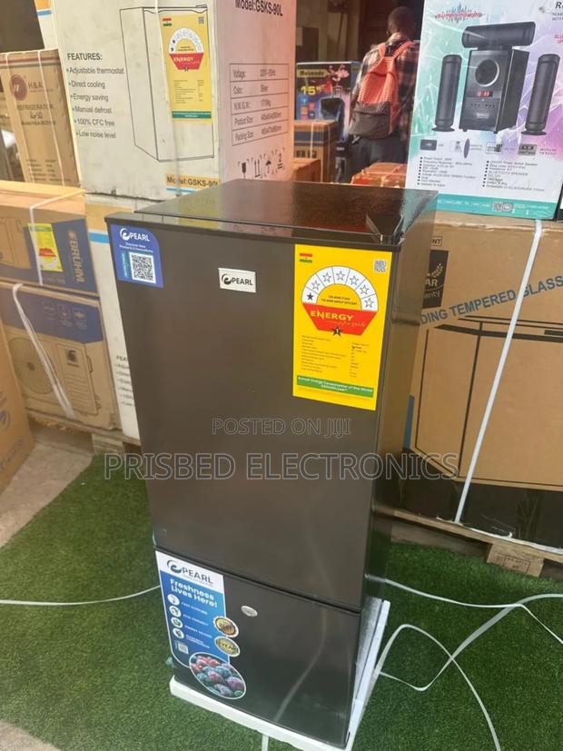 Pearl Table Top Double Door Fridge 94 Litres photo 3