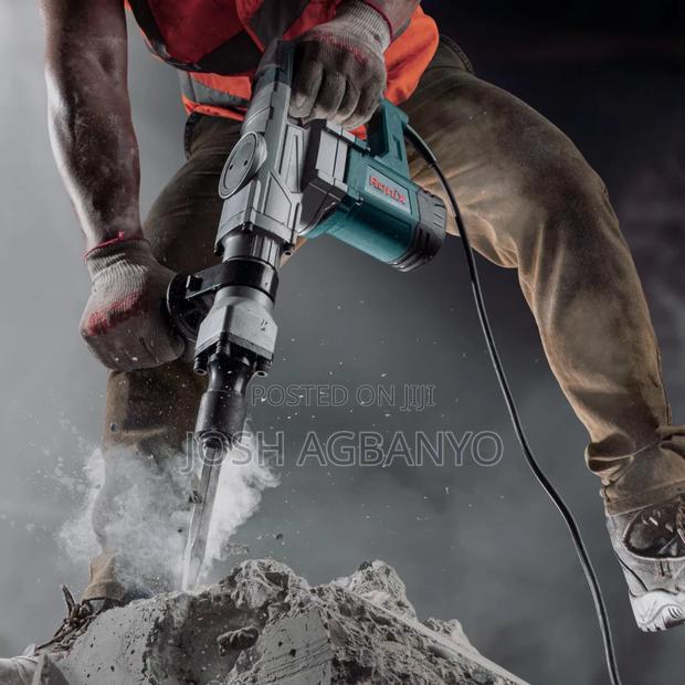 Hammering and Drilling Machine · Photo 4